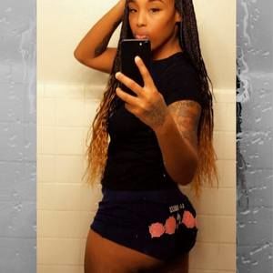 Meet your Posher, Natasha